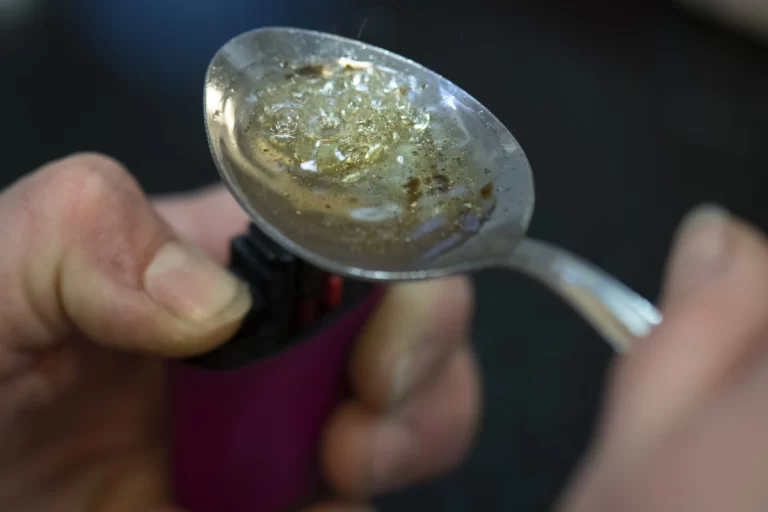 ¿Qué es la cocaína crack?